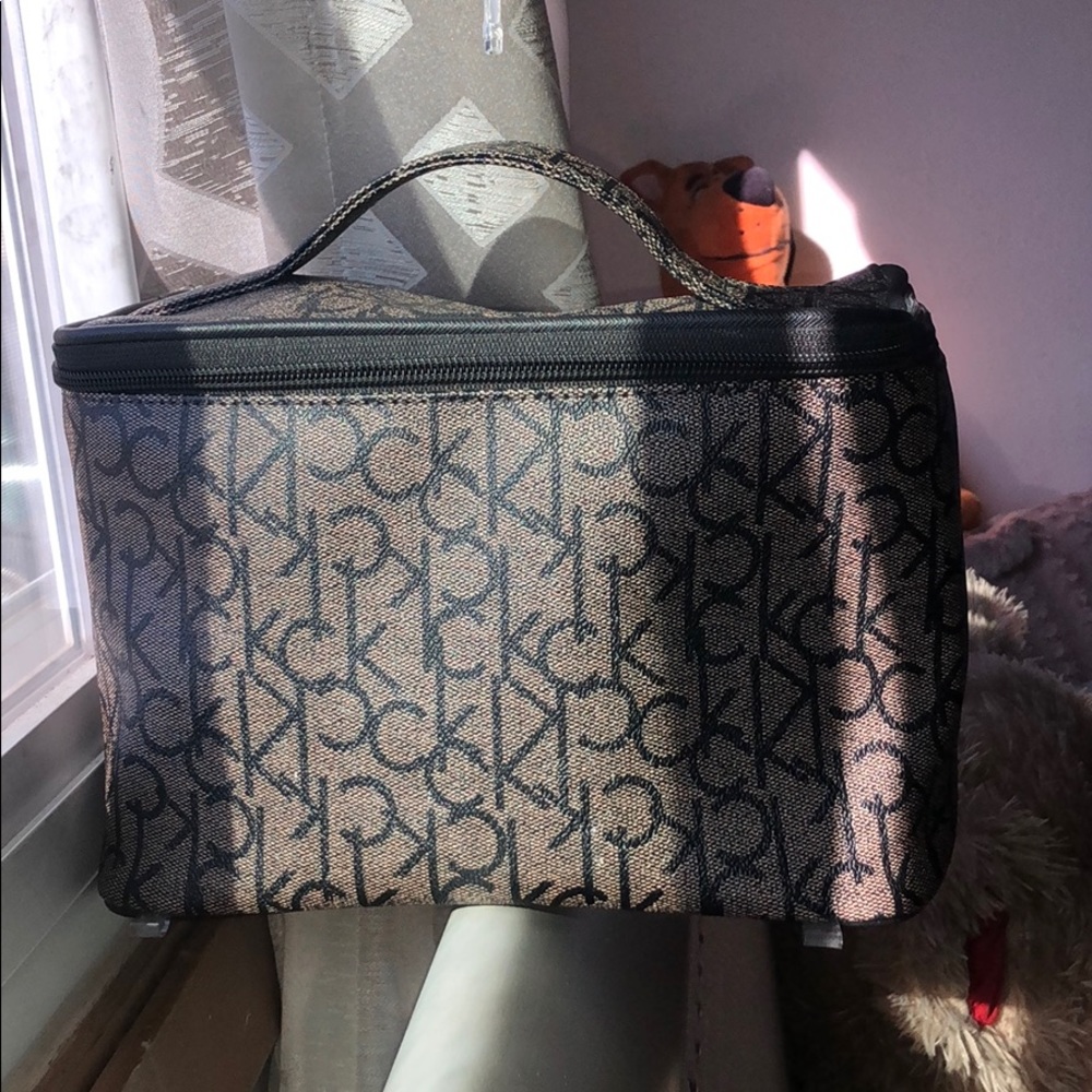 Calvin Klein any accessories bag